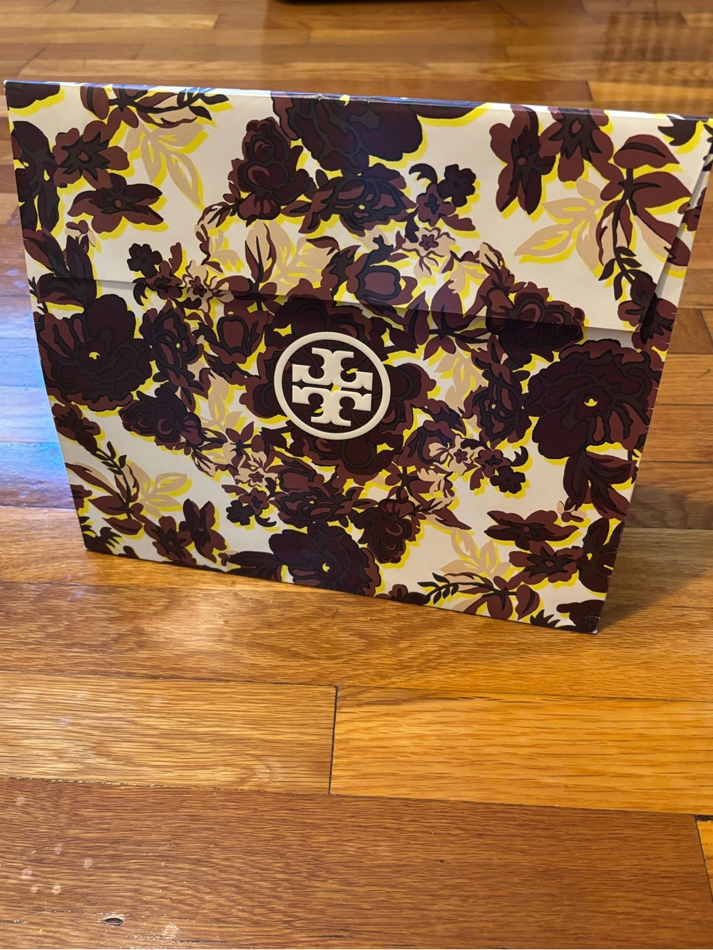 Tory Burch gift bag